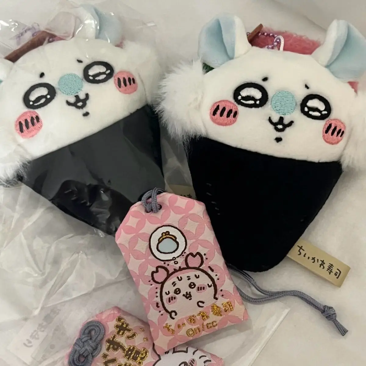 Chiikawa pendant acrylic Momon - Mini Backpack Purse avaliação e preço